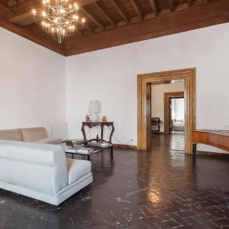 Ancient Palace In Downtown * Rome