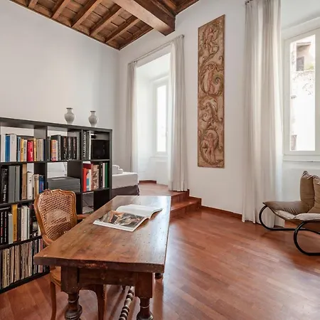 Ancient Palace In Downtown Appartement